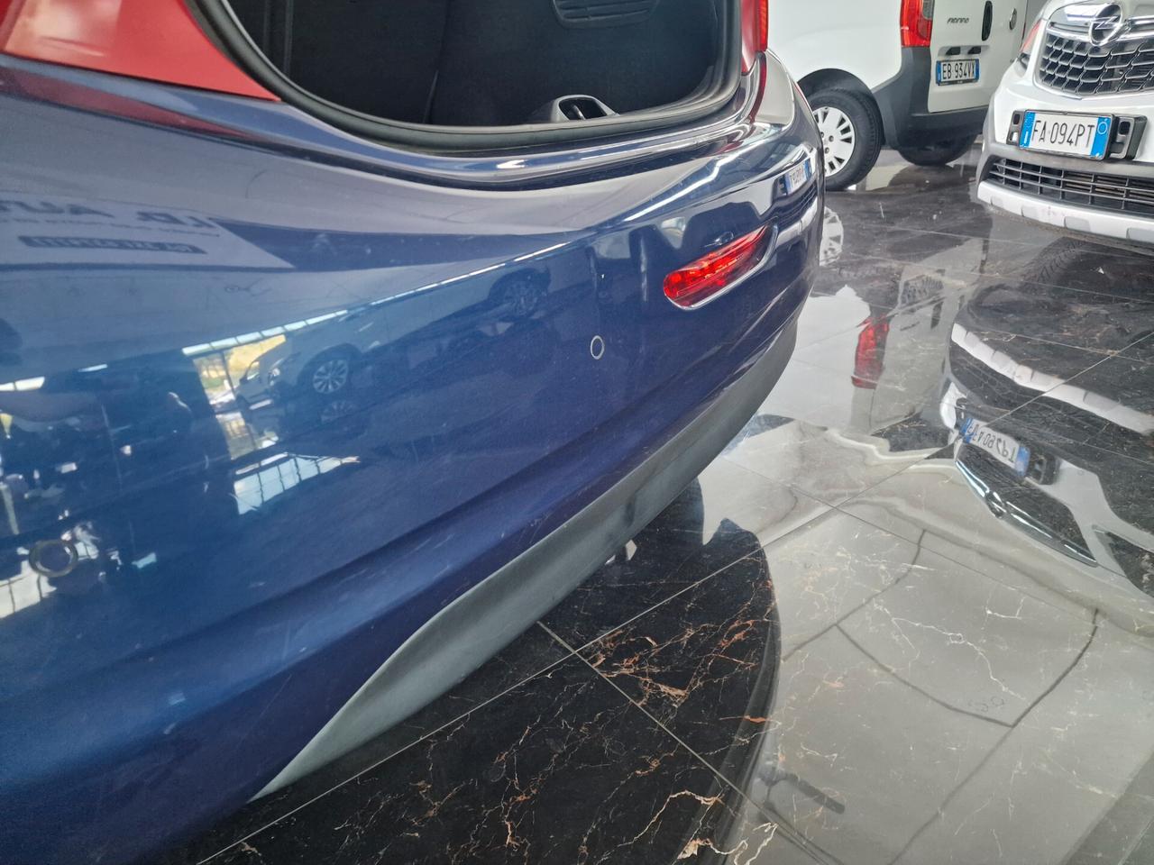 Peugeot 208 1.6 e-HDi 115 CV Stop&Start 5 porte Allure