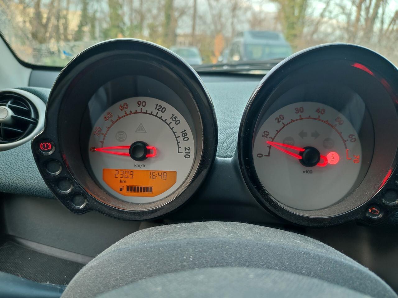 SMART FORFOUR BENZINA TETTO PANORAMICO X NEOPATENTATI