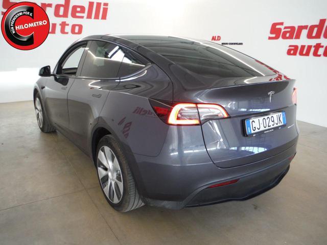 TESLA Model Y Long Range AWD.