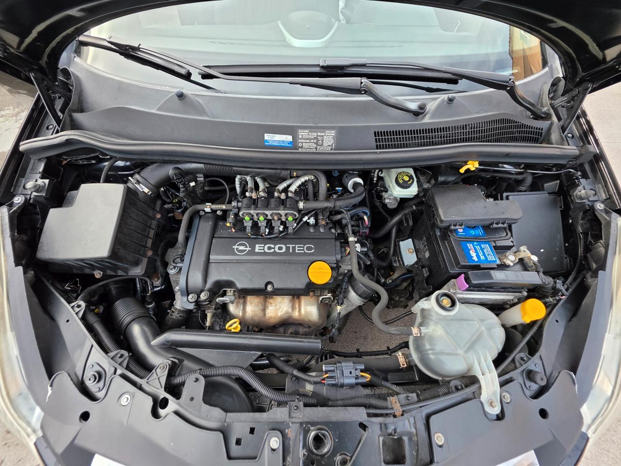 Opel Corsa 1.2 80CV 5 porte GPL-TECH Enjoy