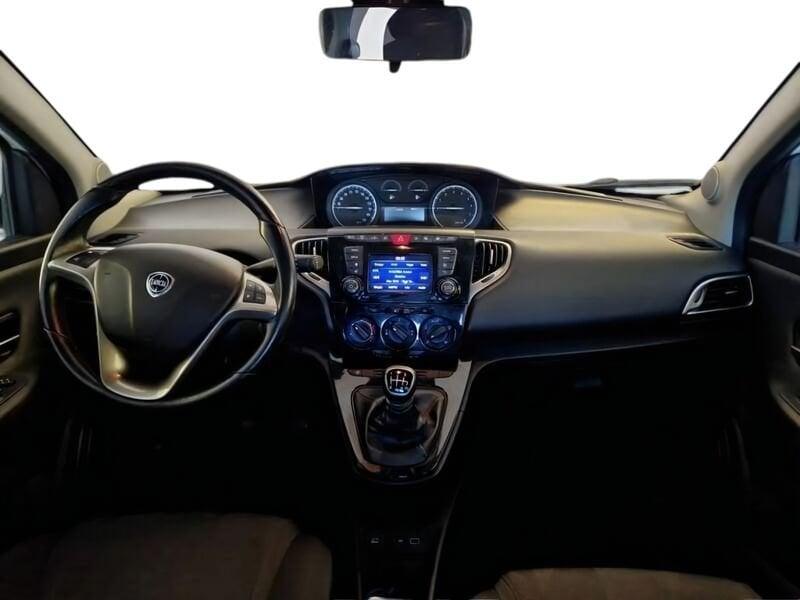 Lancia Ypsilon 1.0 FireFly 70 CV Hybrid Ecochic Gold S&S