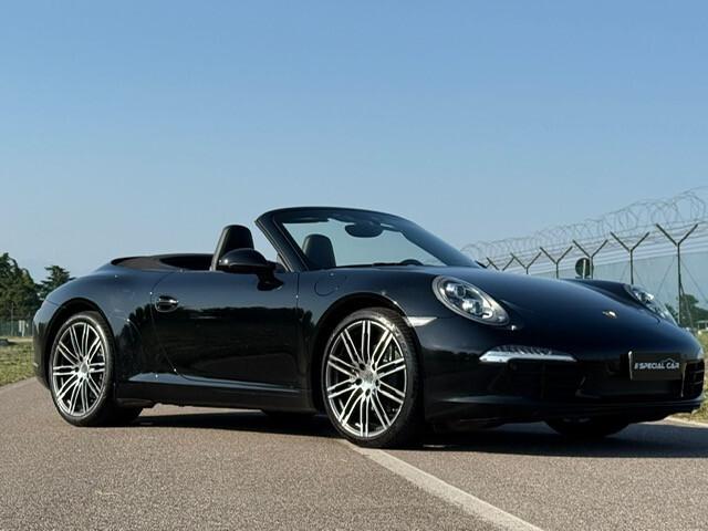 Porsche 911 3.4 Carrera Cabriolet Black Edition