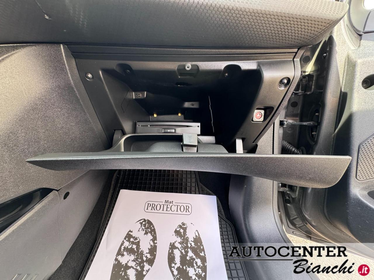 Peugeot 2008 1.6 bluehdi Allure 100cv my16