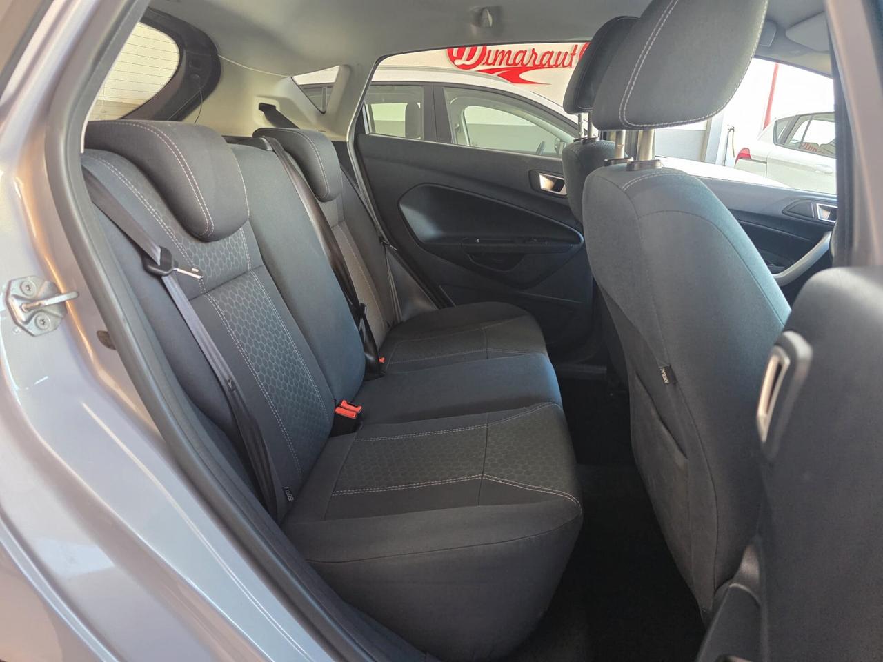 FORD FIESTA 1.4 DIESEL CON SOLI 113.000 KM 2012