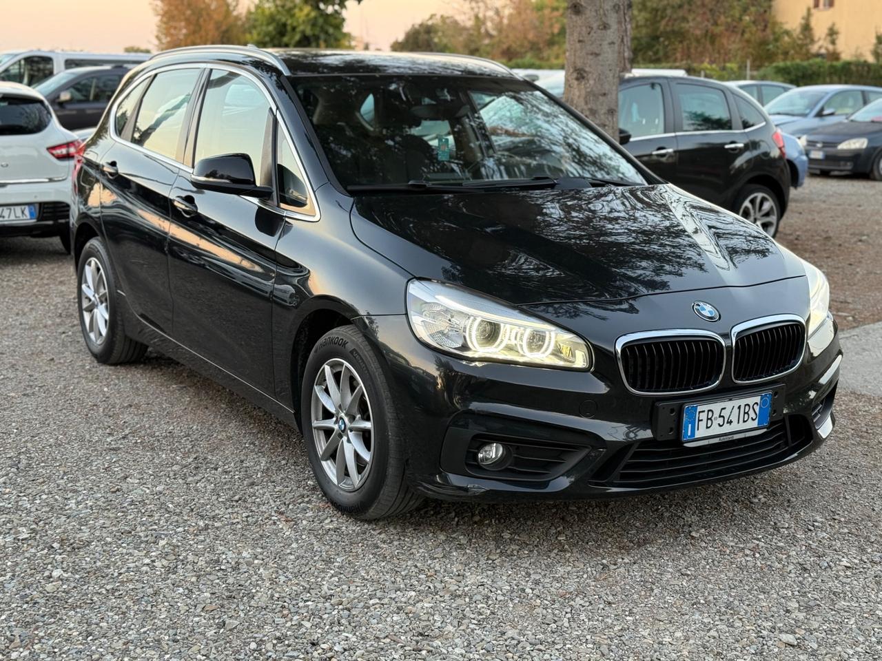 Bmw 2er Active Tourer 218d Advantage
