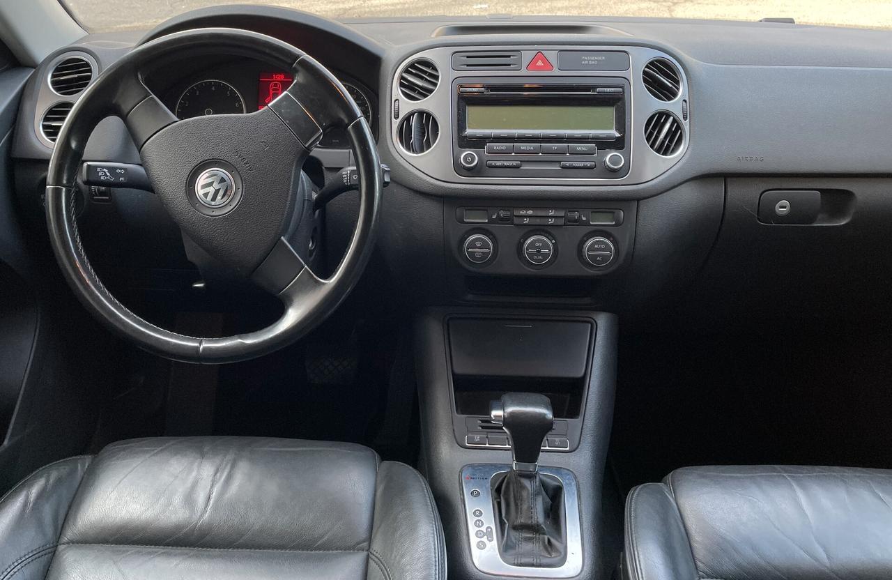 Volkswagen Tiguan 2.0 TSI tiptronic Sport & Style (18°)