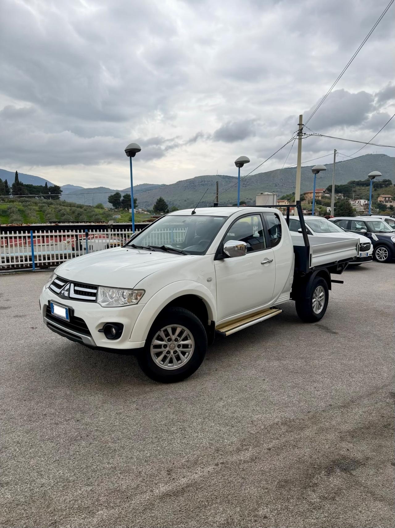 Mitsubishi L200 2.5 DI-D/178CV 2014