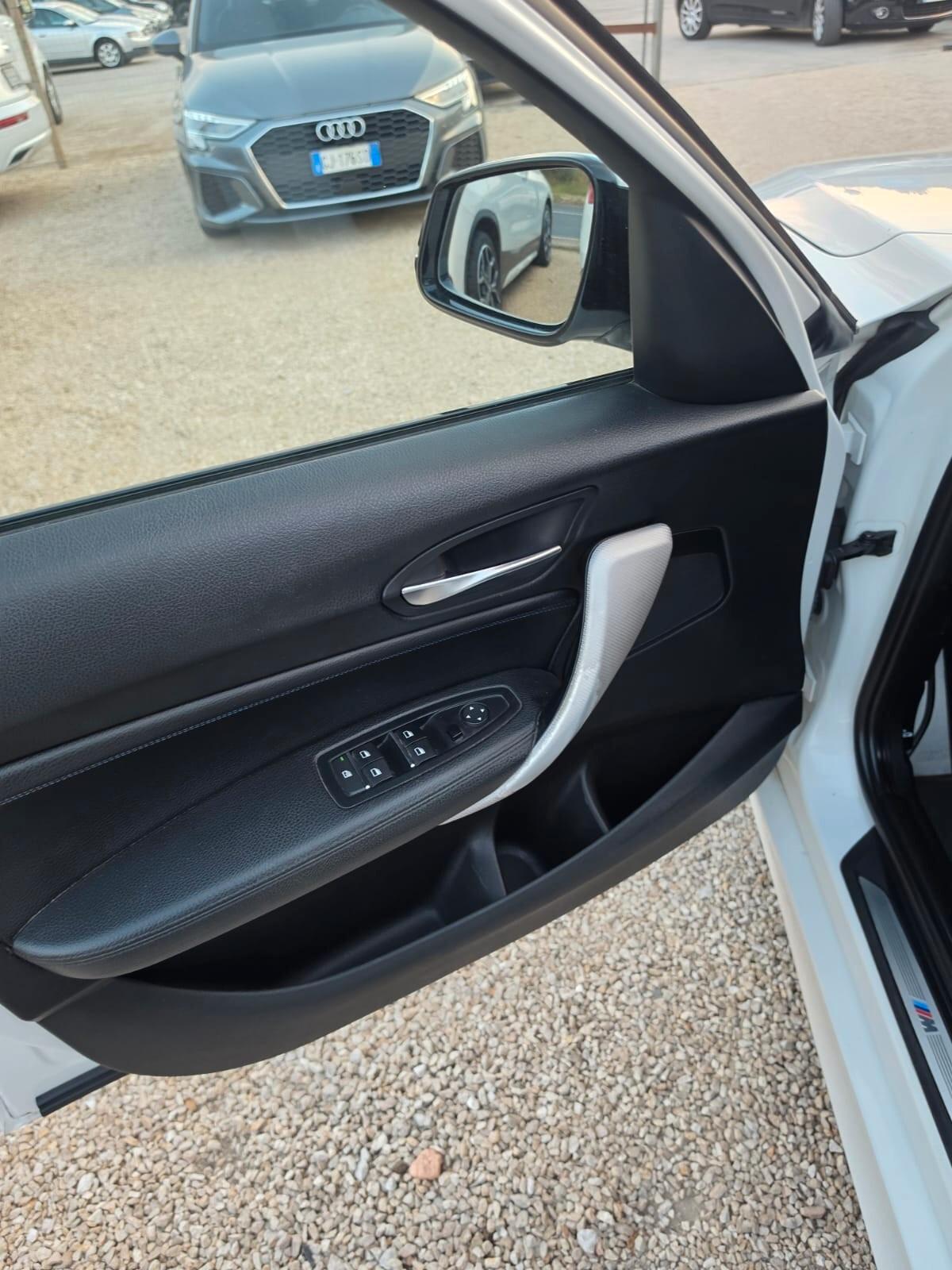 Bmw 116 116d 5p. Urban