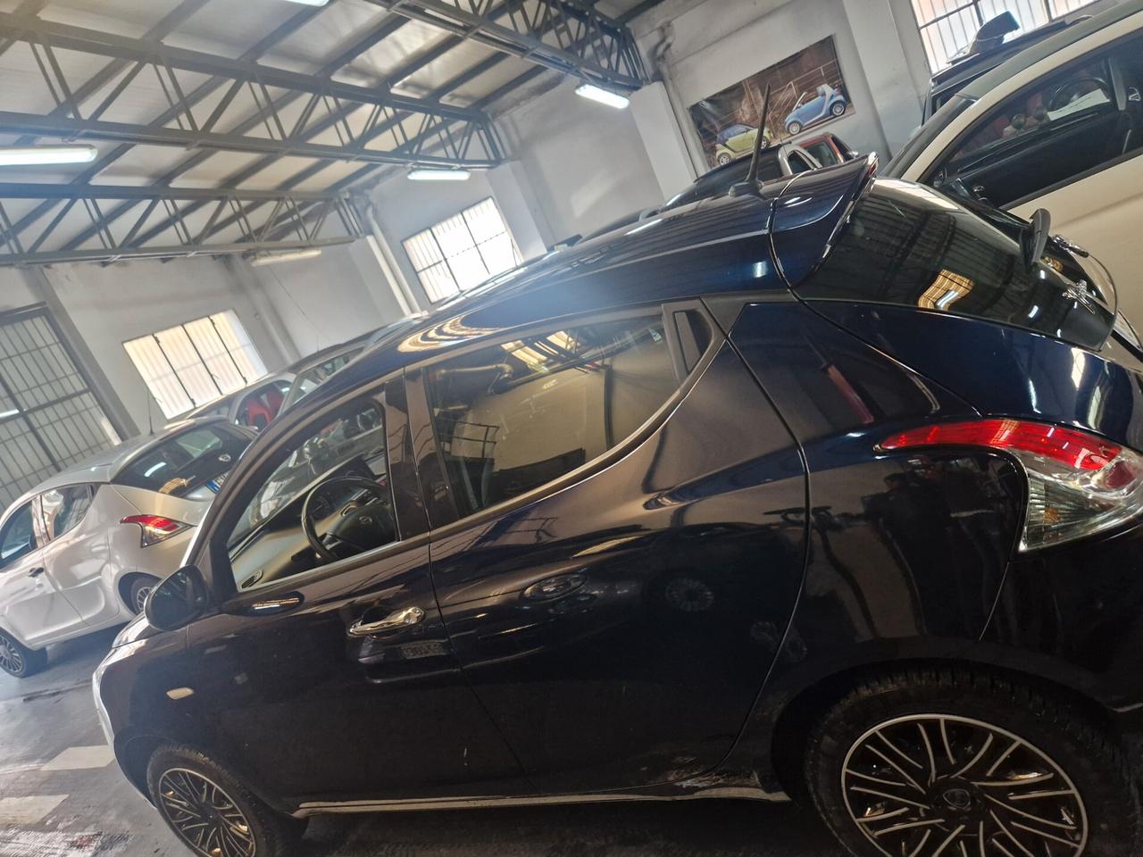 Lancia Ypsilon gold 2020 neopatentati garanzia full