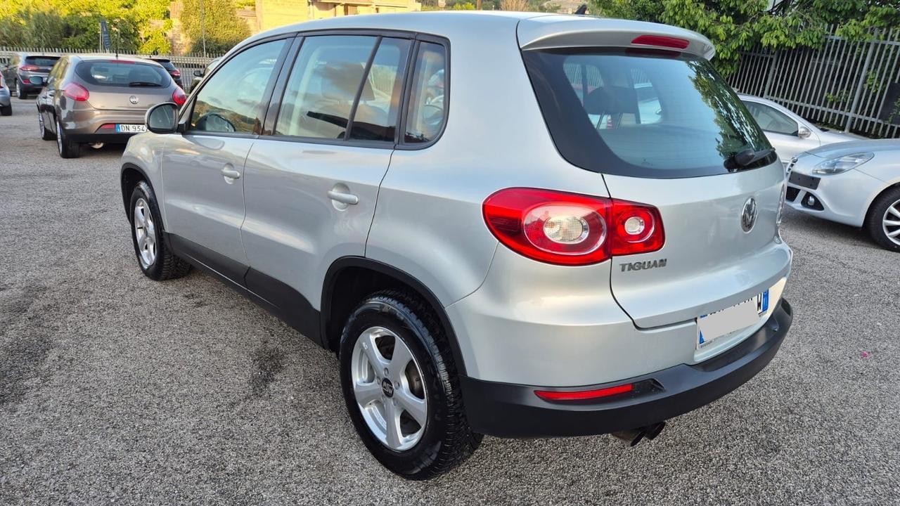 Volkswagen Tiguan 2.0 16V TDI DPF Sport & Style (18°)