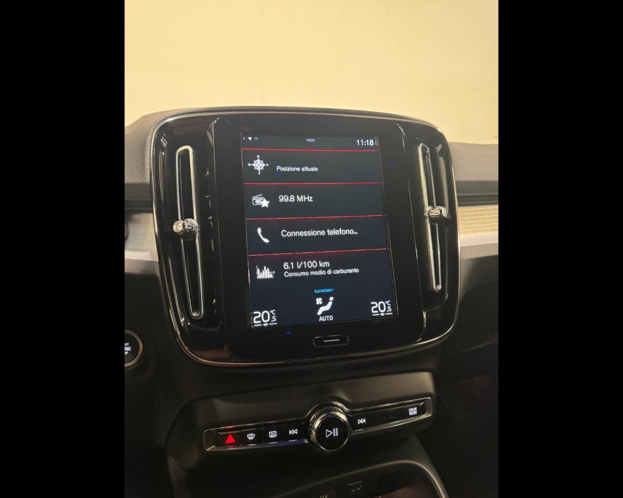 VOLVO XC40 T4 RECHARGE CORE AUTO