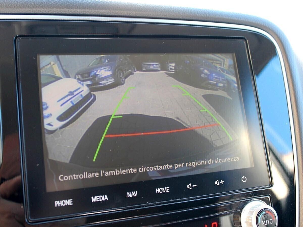 Mitsubishi Outlander 2.0 2WD GPL Bi-fuel CVT Instyle SDA