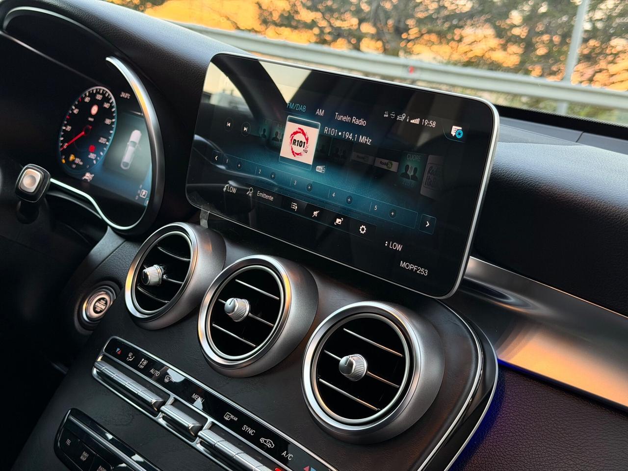 Mercedes-benz GLC 300 d 4Matic AMG Premium - TETTO