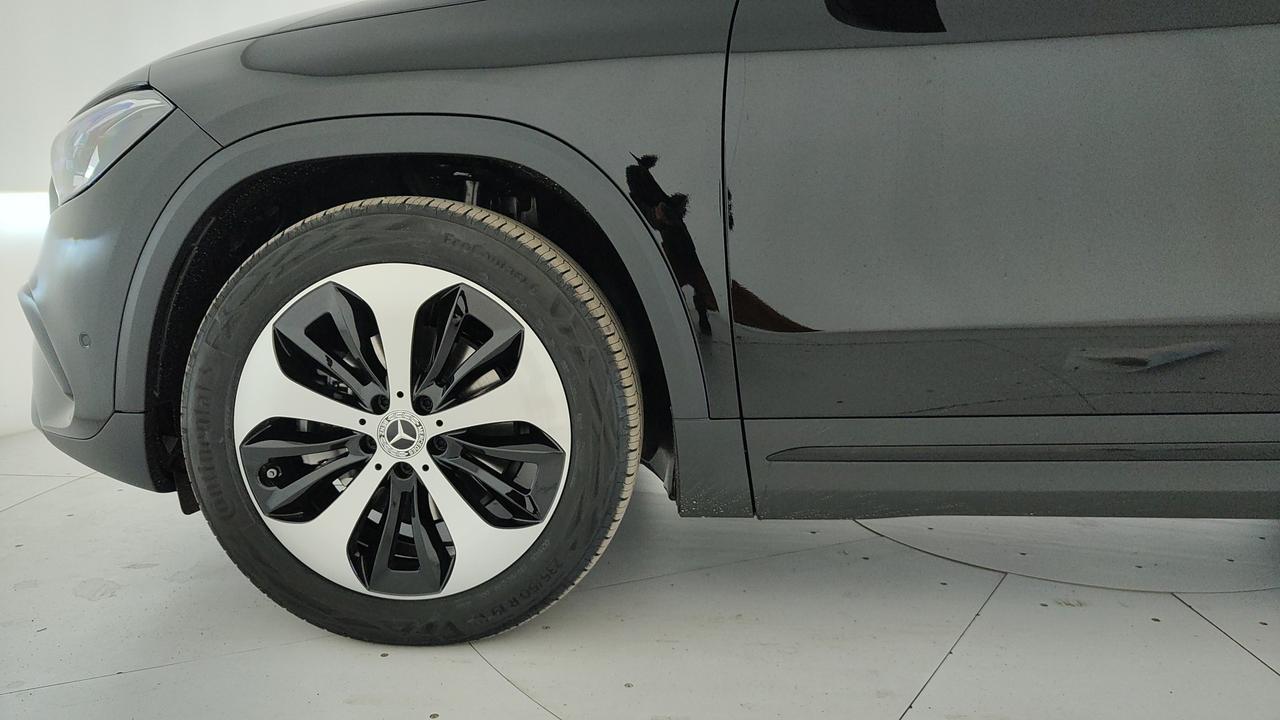 Mercedes-Benz GLA 200 d Automatic 4MATIC