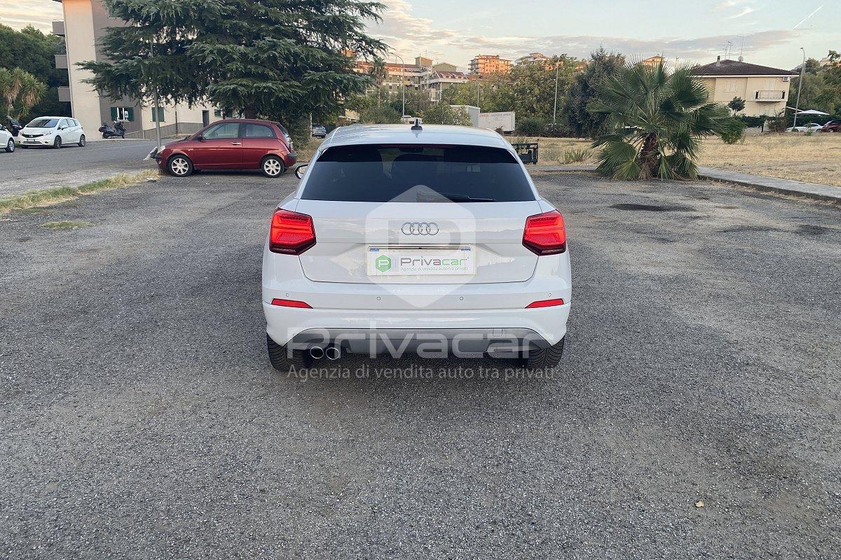 AUDI Q2 35 TFSI S tronic Business Design