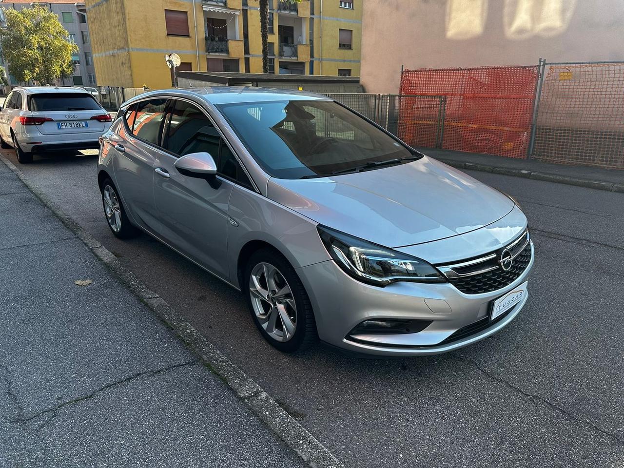 Opel Astra Dynamic 1.6 CDTI