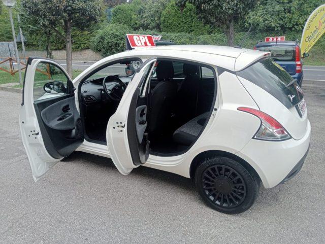 LANCIA Ypsilon 1.2 69 CV 5 porte GPL Ecochic Elefantino Blu