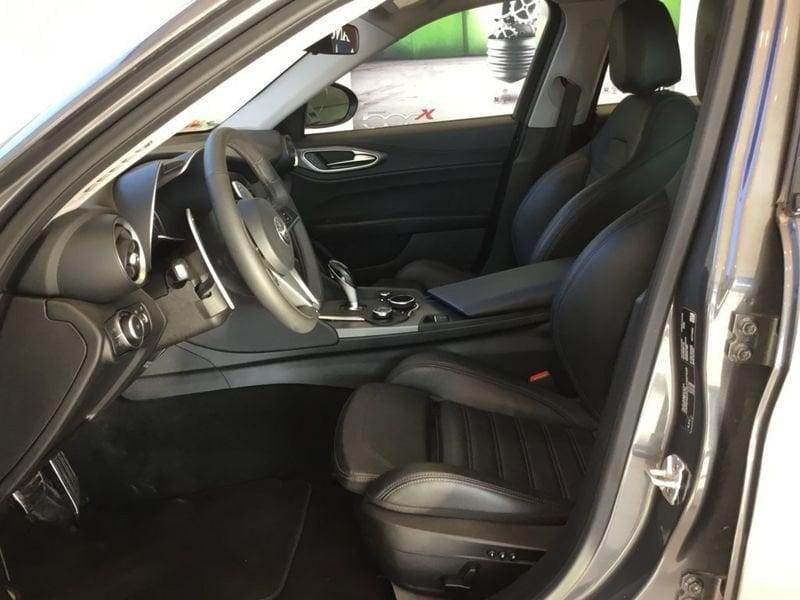 Alfa Romeo Giulia 2.2 Turbo AT8 210CV AWD Q4 Veloce my19