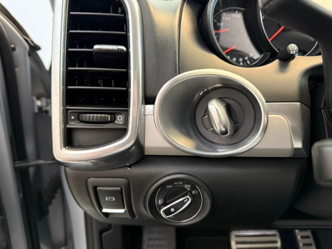 Porsche Cayenne 3.6 GTS FULL