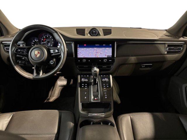PORSCHE Macan 2.0 T