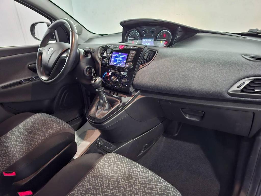 Lancia Ypsilon 5 Porte 1.2 Ecochic Elefantino