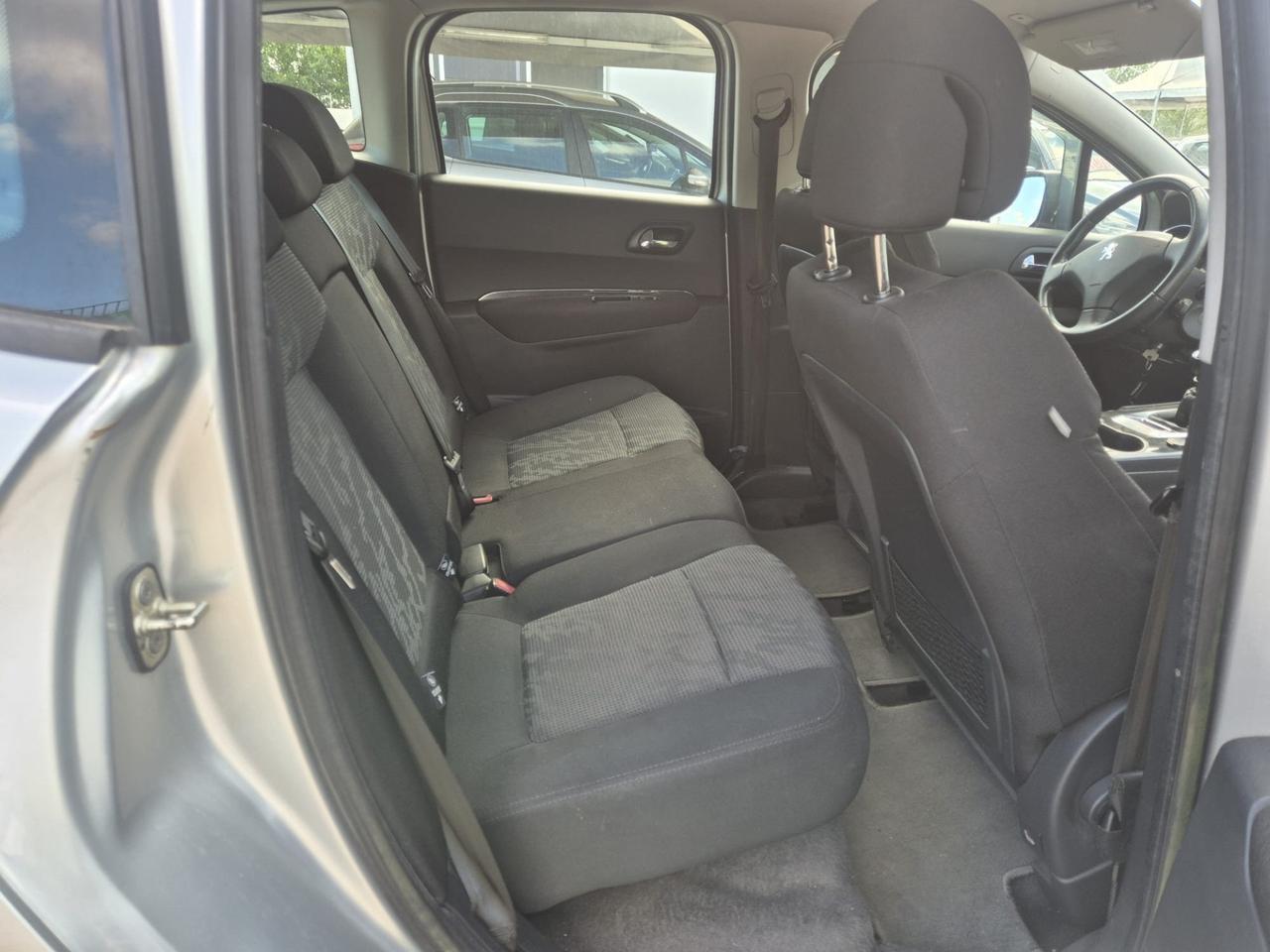 Peugeot 3008 2.0 HDi 150CV Business