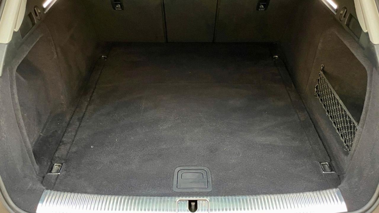 Audi A4 Avant 40 TDI S tronic line edition