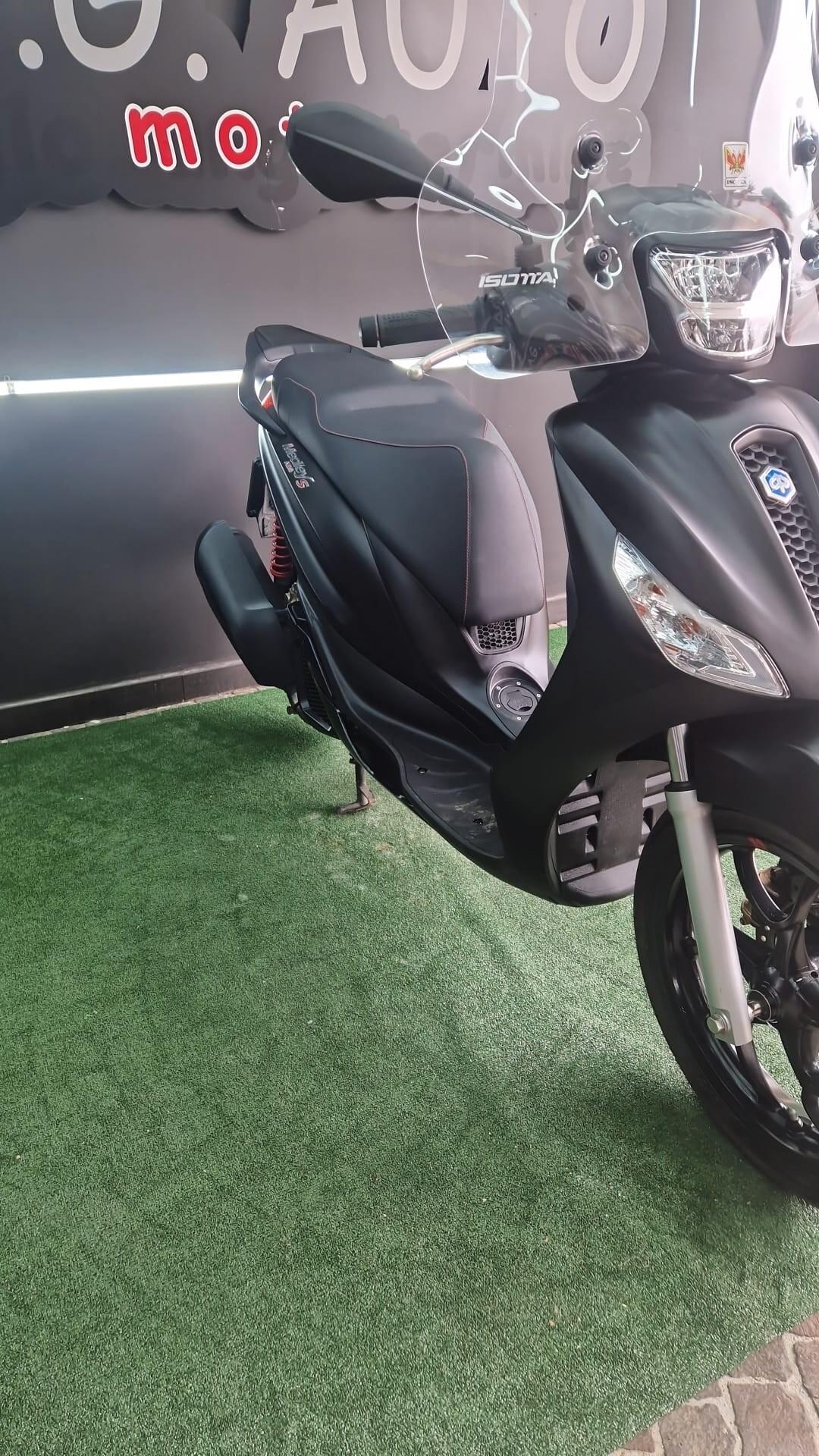 Piaggio Medley 125