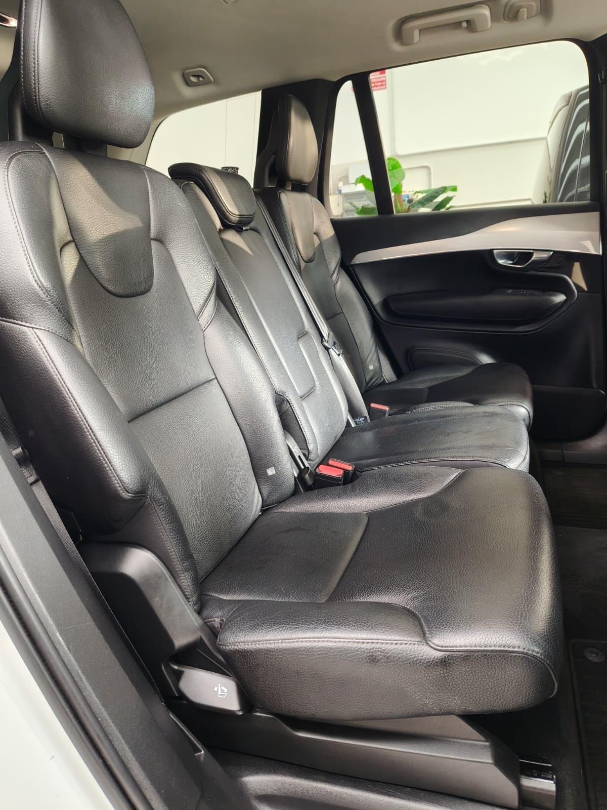 Volvo XC90 D5 AWD Geartronic 7 posti Momentum