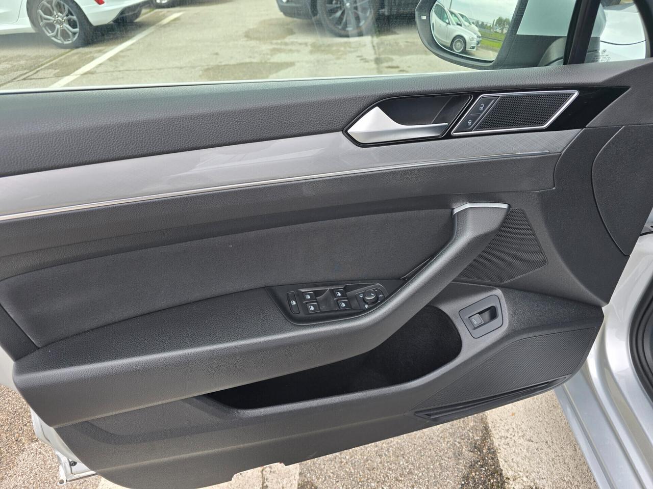 Vw Passat Variant 2.0 TDI SCR EVO DSG Business