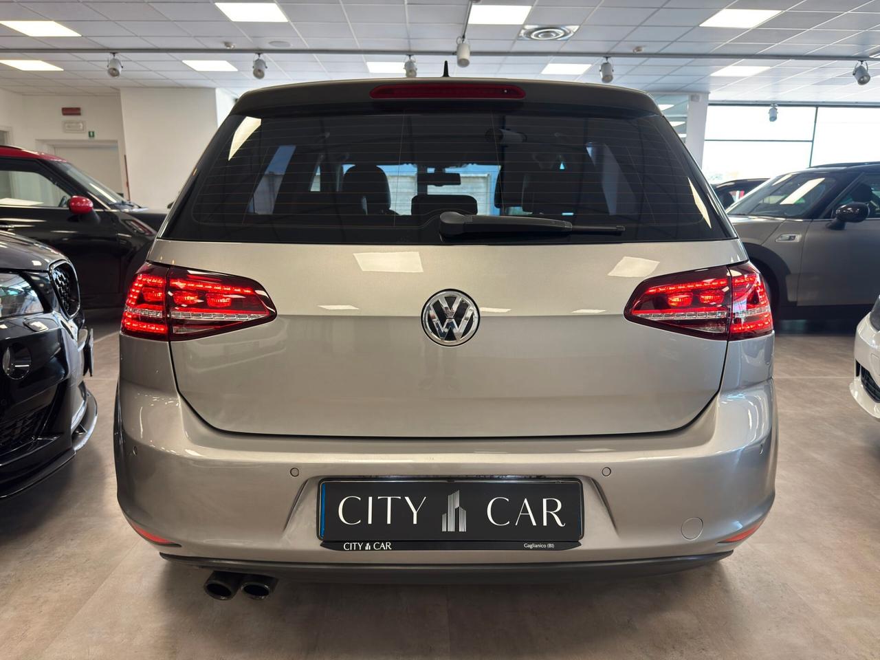 Volkswagen Golf VII 2.0 TDI DSG 5p. Highline