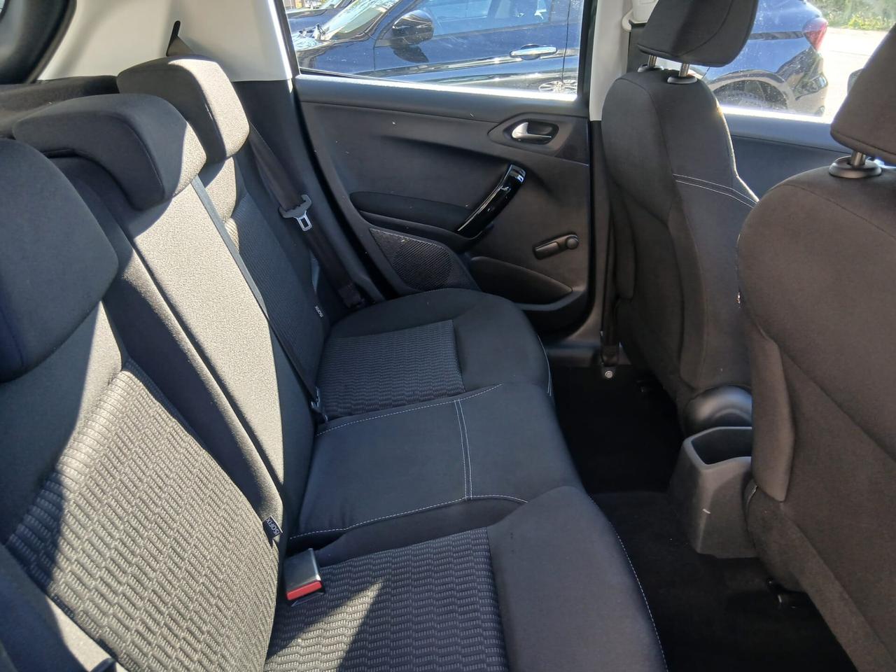 Peugeot 208 BlueHDi 75 S&S 5 porte Active
