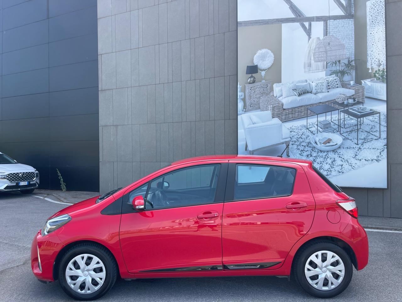 Toyota Yaris 1.5 5 porte Lounge