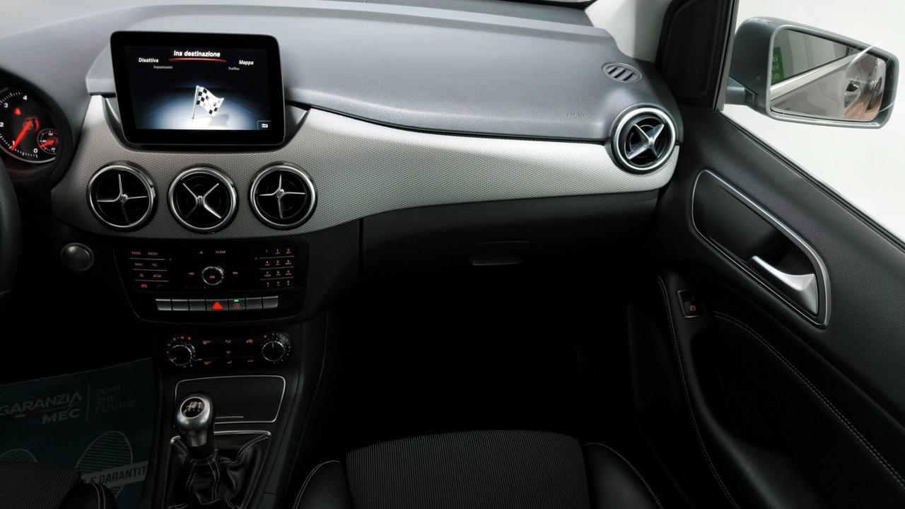 Mercedes-benz B 180 d Premium