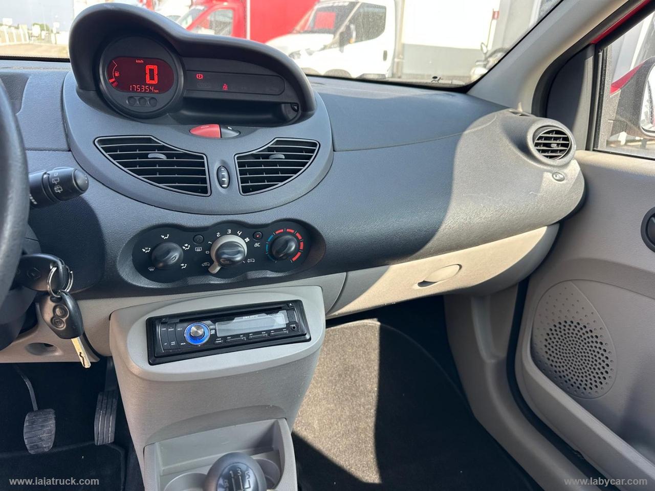 RENAULT Twingo 1.2 Initiale Benzina/Metano