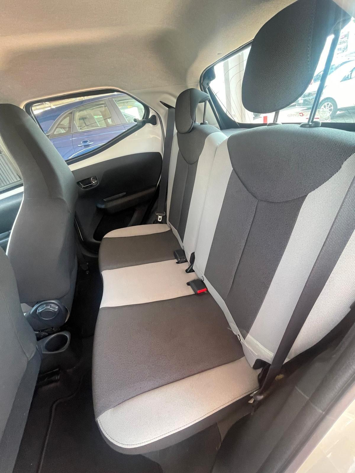 Toyota Aygo cerchi in lega automatica