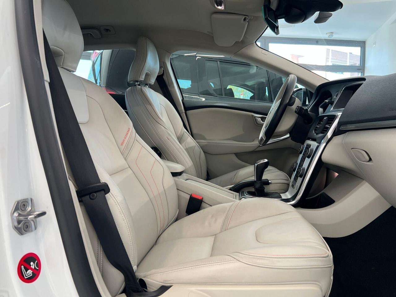 Volvo V40 Cross Country V40 Cross Country D2 Momentum
