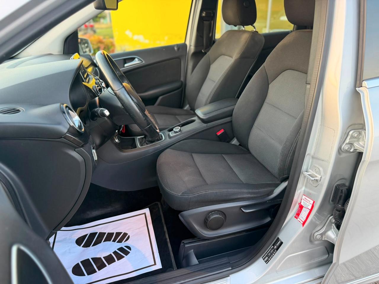 Mercedes-benz B 180 Premium