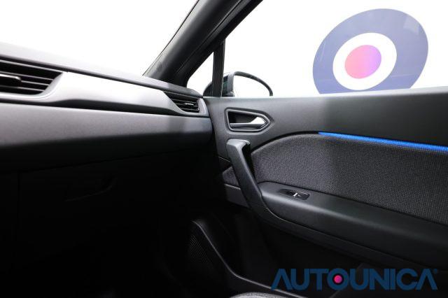 RENAULT Captur MILD HYBRID 160 CV EDC TECHNO AUTOMATICA