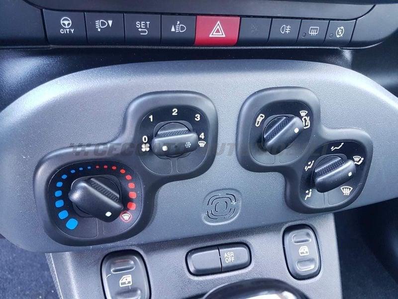 FIAT Panda Panda 1.0 firefly hybrid City Life s&s 70cv 5p.ti