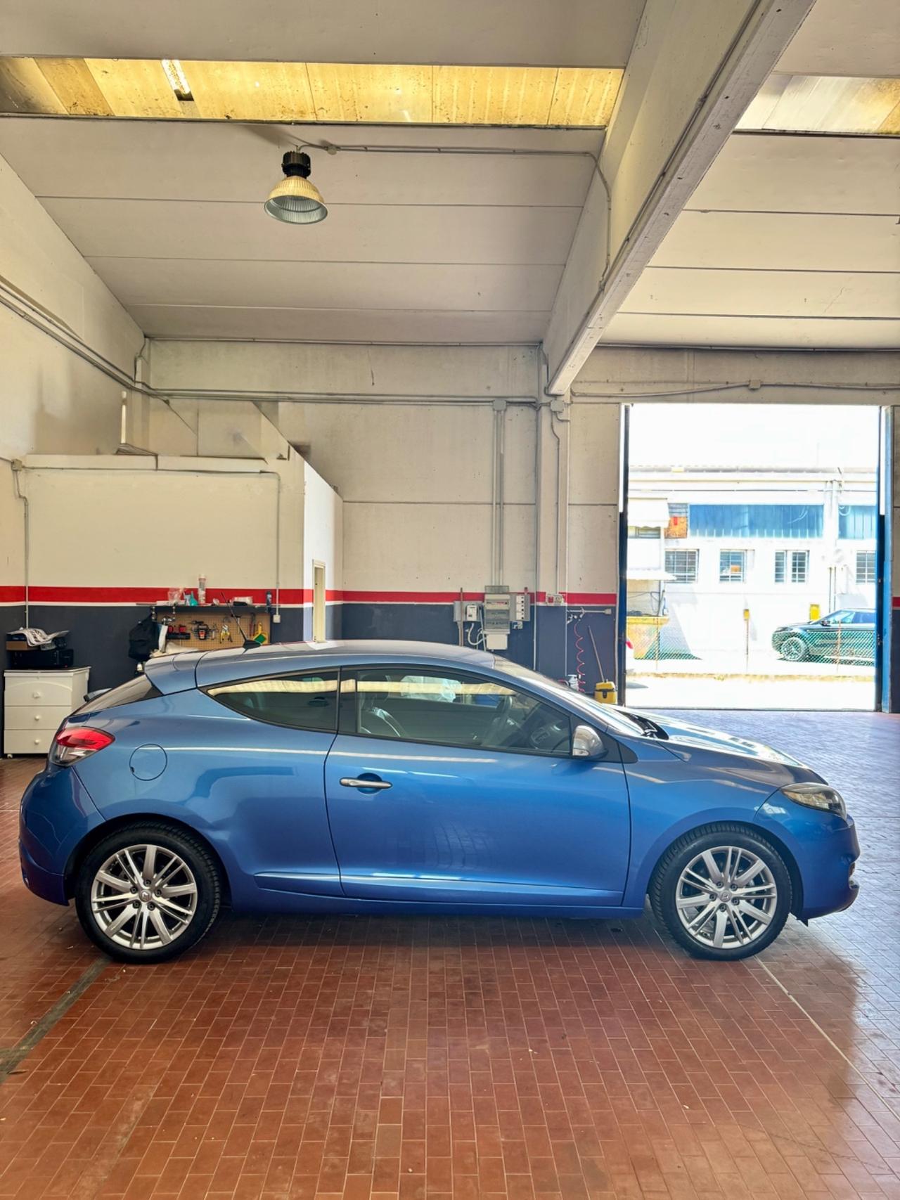 Renault Megane Mégane Coupé 1.6 dCi 130CV Start&Stop ESM Energy GT Line