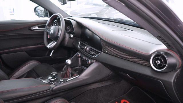 ALFA ROMEO Giulia 2.9 T V6 Quadrifoglio MANUALE TIRATURA LIMITATA