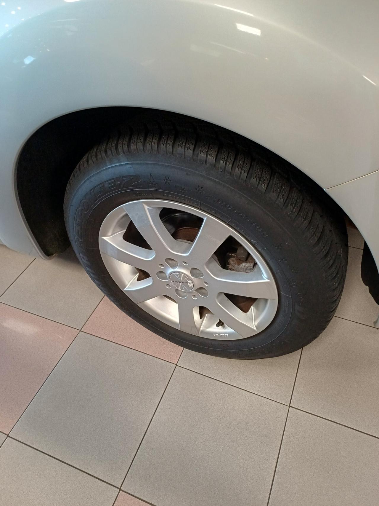 Volkswagen New Beetle 1.6 Cabrio NEOPATENTATI