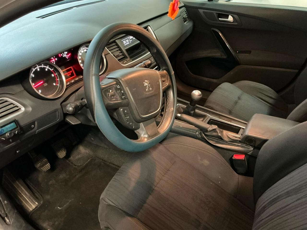 Peugeot 508 1.6 e-HDi 115CV S&S SW Ciel Active 2014