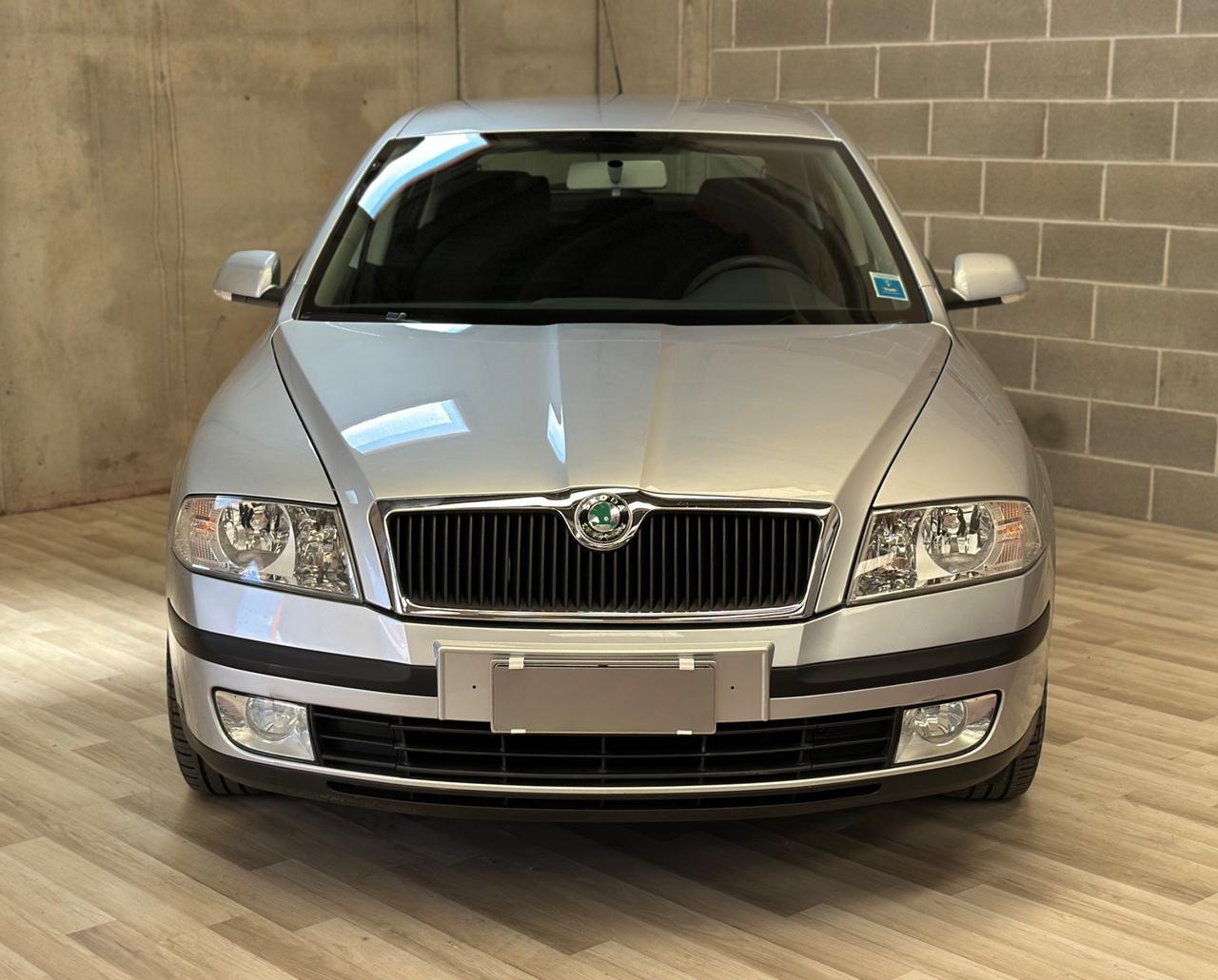 Skoda Octavia 1.6 MPI 102cv Ambition GPL