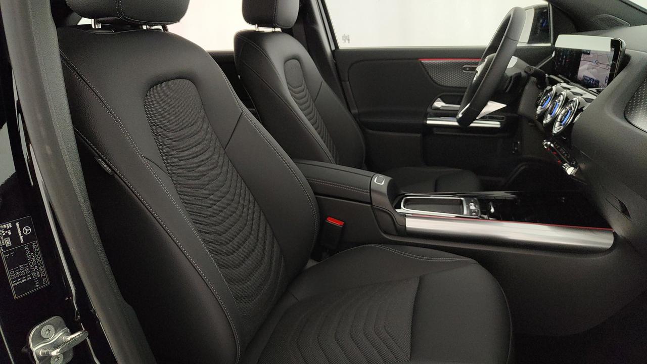 Mercedes-Benz GLA 200 d automatic