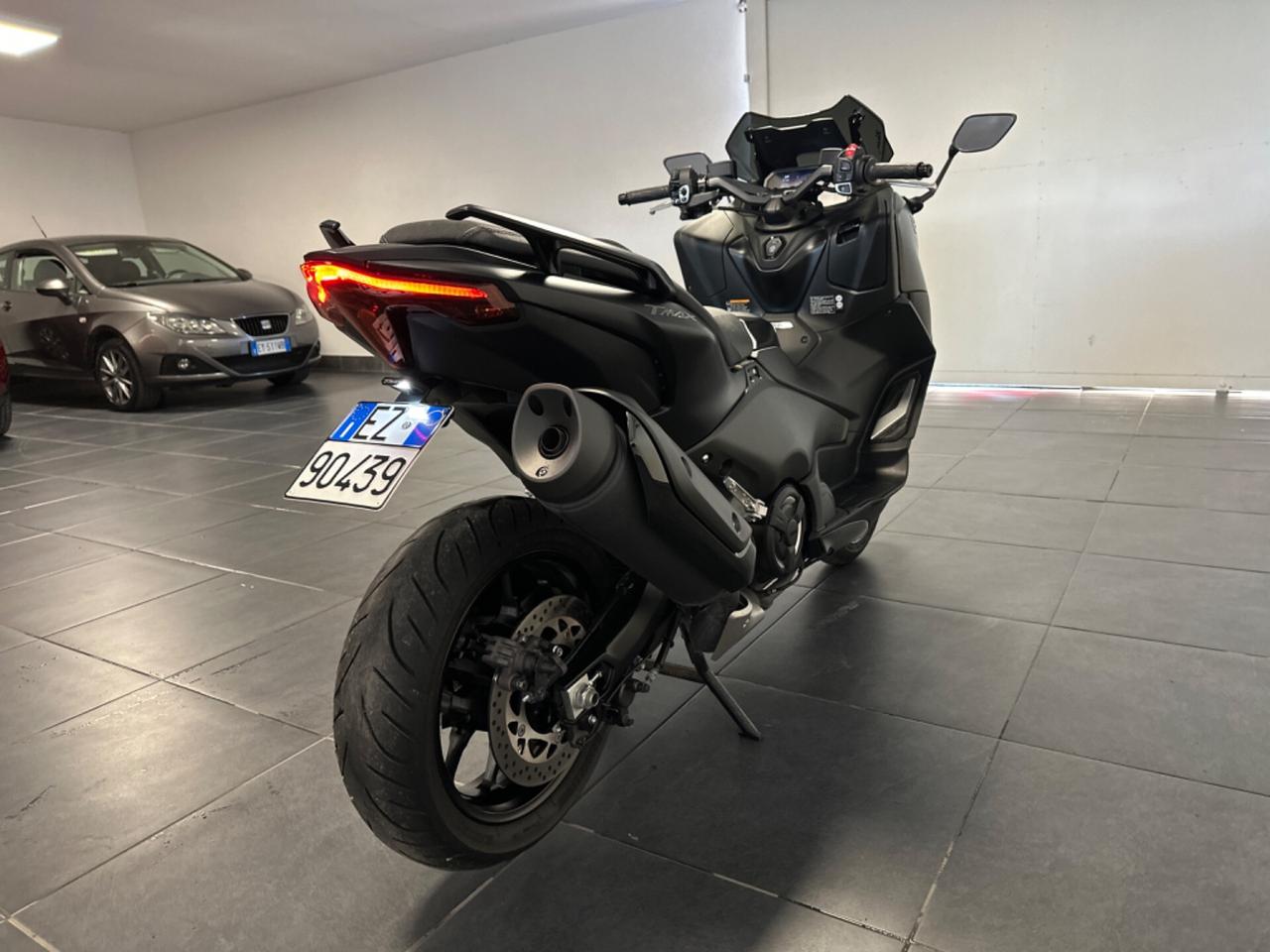 YAMAHA T-MAX 560 UNIPRO 2022 PARI AL NUOVO