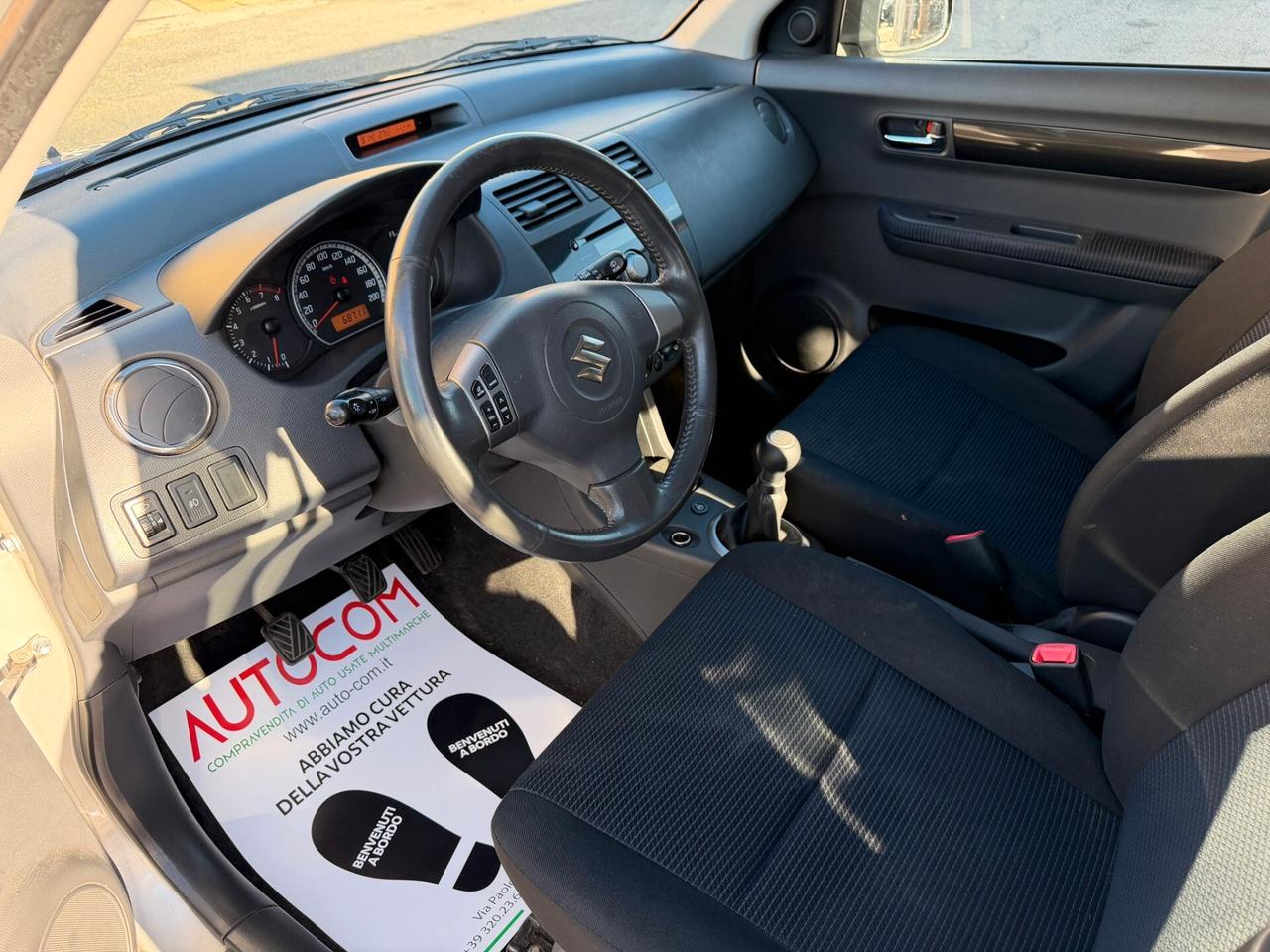 Suzuki Swift 1.3 4x4 5p. GL