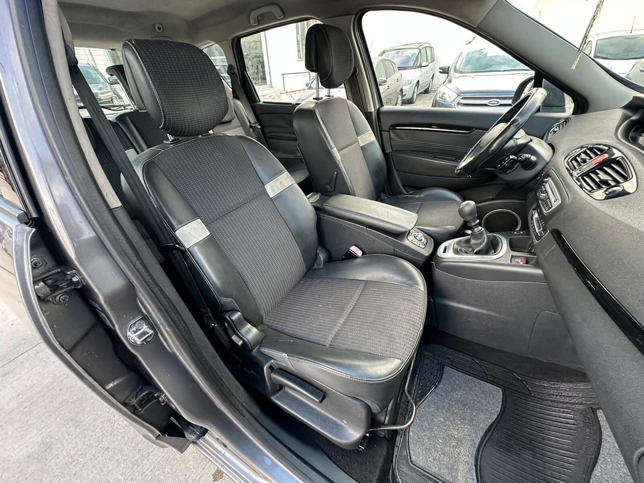 Renault Scenic 1.5 dCi 110CV Dynamique