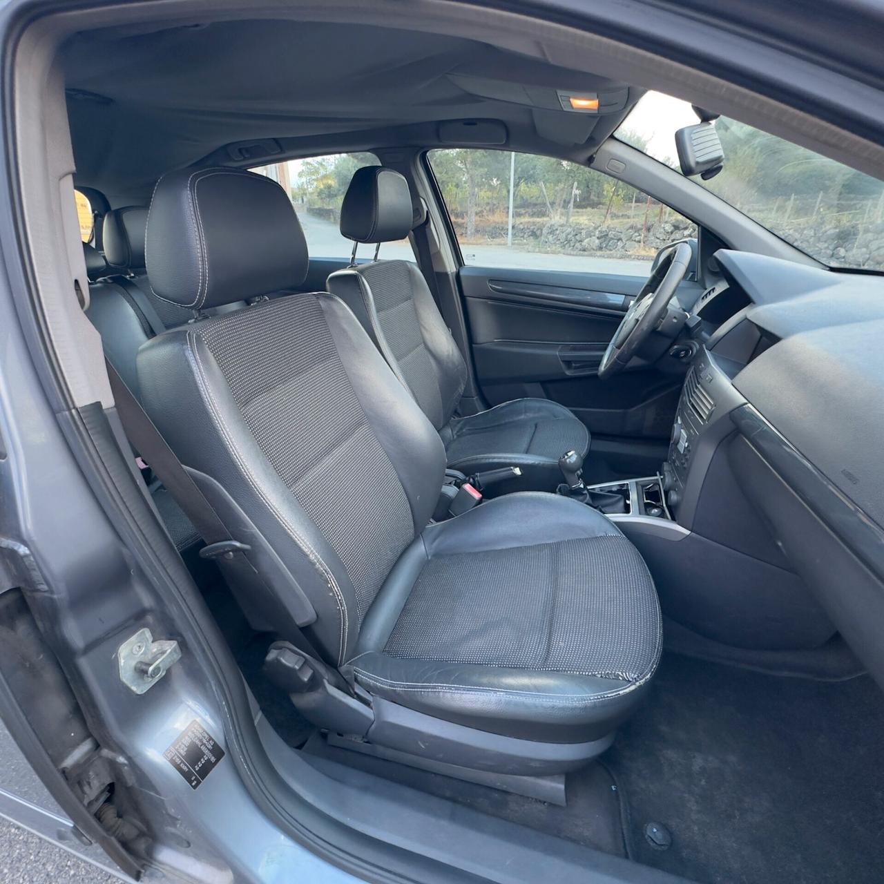 Opel Astra 1.7 CDTI 101CV 5 porte